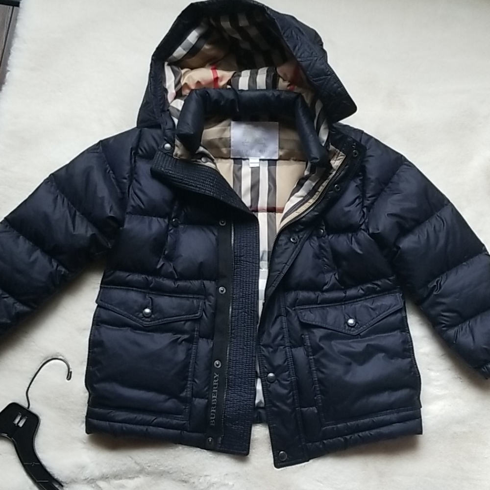 Burberry kids 7 years old puffer